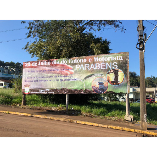 Papel c/ Aplicação de Cola
