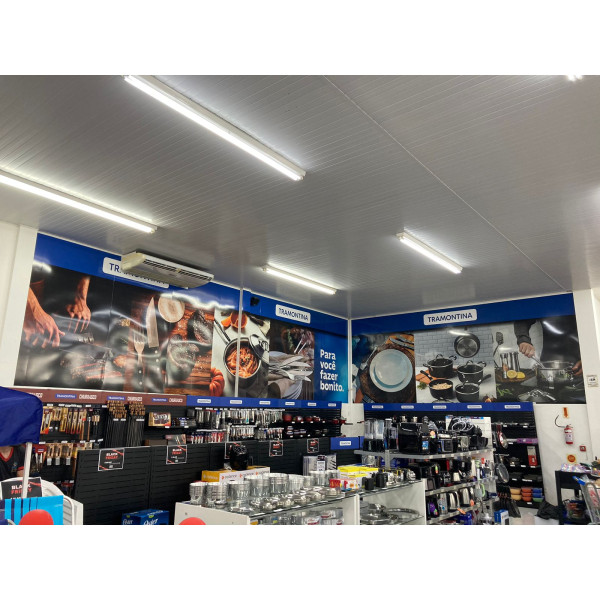 Painel Interno em PVC 2mm c/ Aplicação de Adesivo Brilho - Tramontina